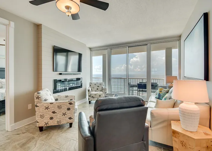 Gulf Views & Pools: Beachfront Island Tower Holiday home