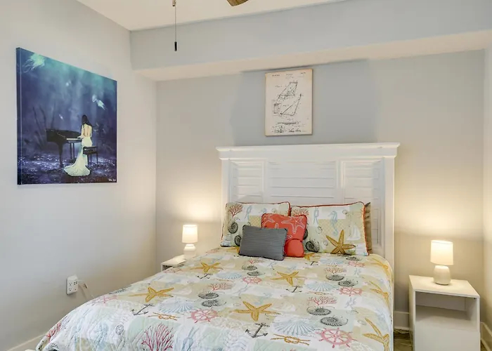 Gulf Views & Pools: Beachfront Island Tower Holiday home