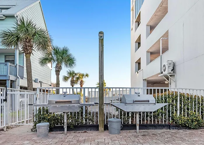 Holiday home Gulf Views & Pools: Beachfront Island Tower