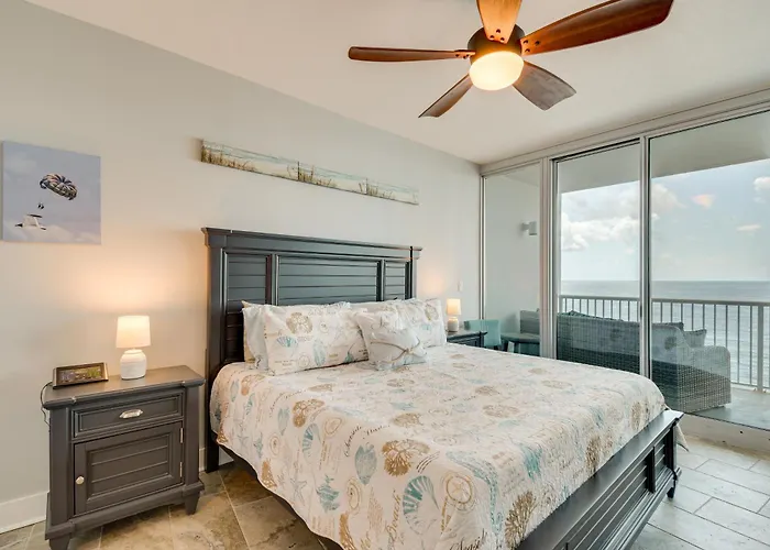 Gulf Views & Pools: Beachfront Island Tower Holiday home