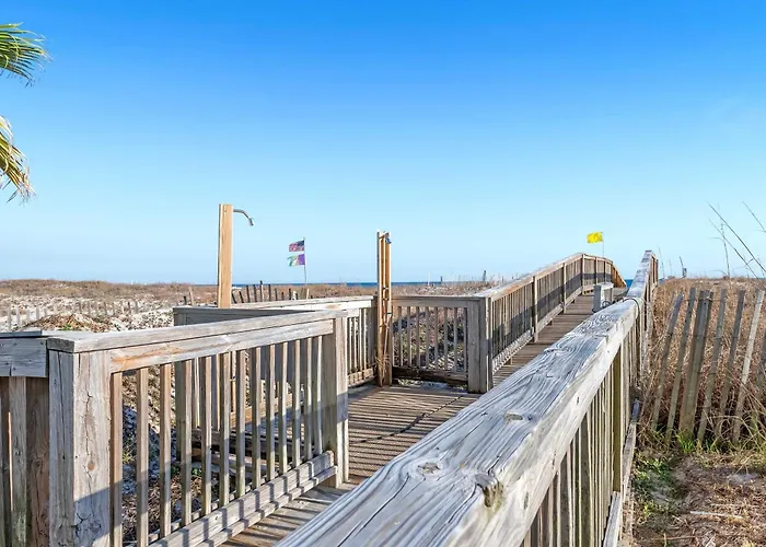 Gulf Views & Pools: Beachfront Island Tower
